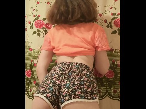 ❤️ Neska gazte sexy galtzak kentzen kameraren aurrean ☑ Etxeko pornoa pornoan eu.8kpornvids.ru ❌️